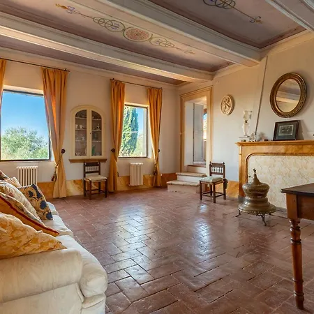 Villa Vignano - Exotic Among Olive Trees Siena