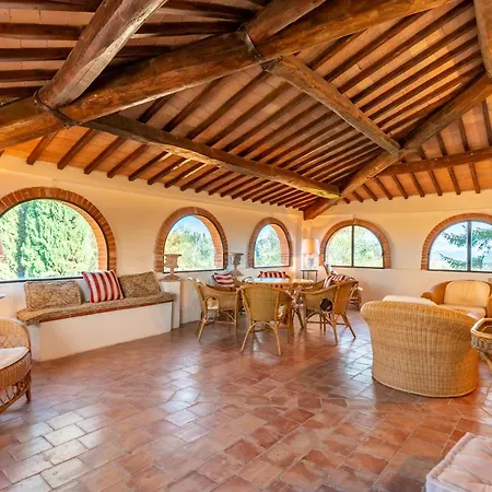 Villa Vignano - Exotic Among Olive Trees Siena